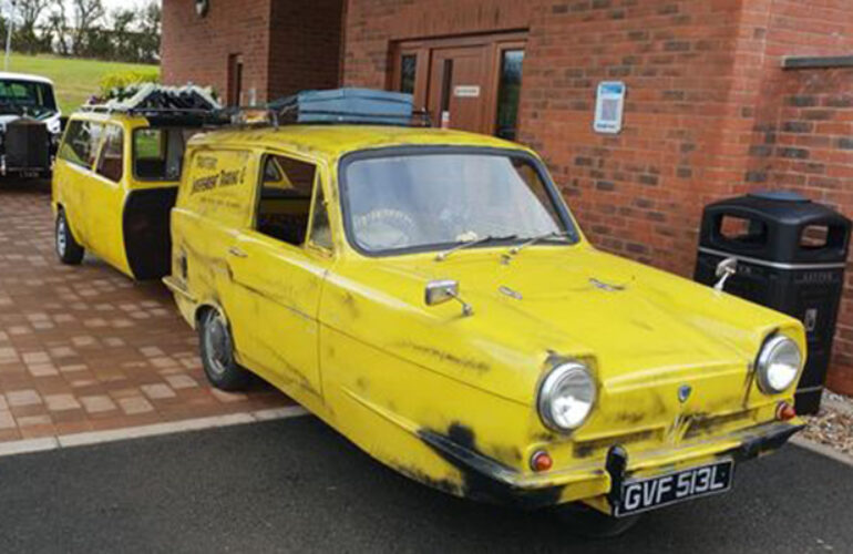 Robin Reliant - Only Fools Hearses
