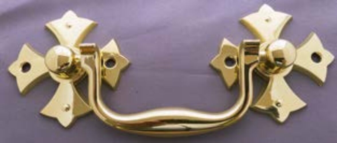 H12 - Metal brassed bar handles